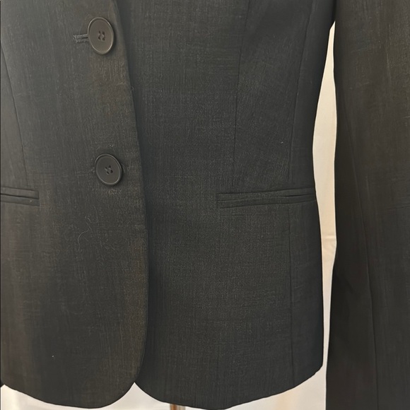 Jones New York Collection Platinum Stretch Women’s Blazer. Size 10. - Picture 3 of 14